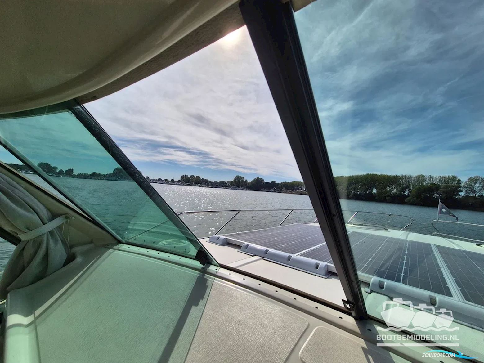 Nicols Yacht Sixto Prestige