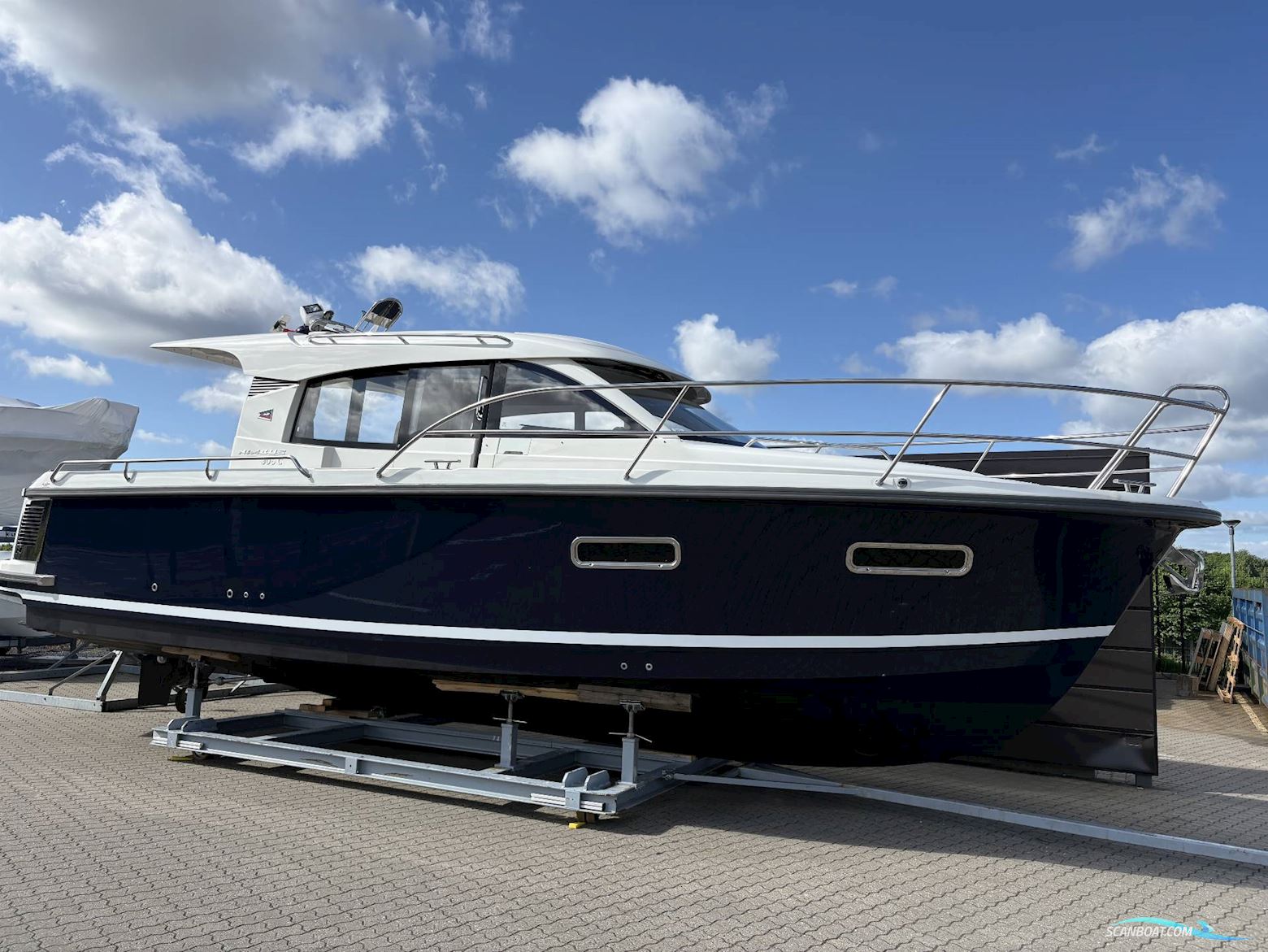 Nimbus 305 Coupe - 220 HK Diesel-Fast skrueaksel/Udstyr Motorboten 2020, met Volvo Penta D3, Fast skrueaksel motor, Denemarken