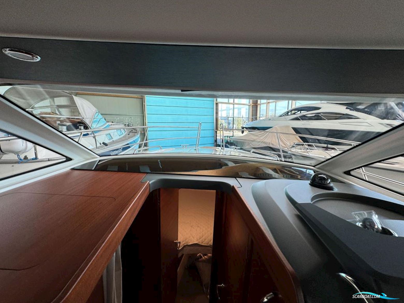 Nimbus 305 Coupe