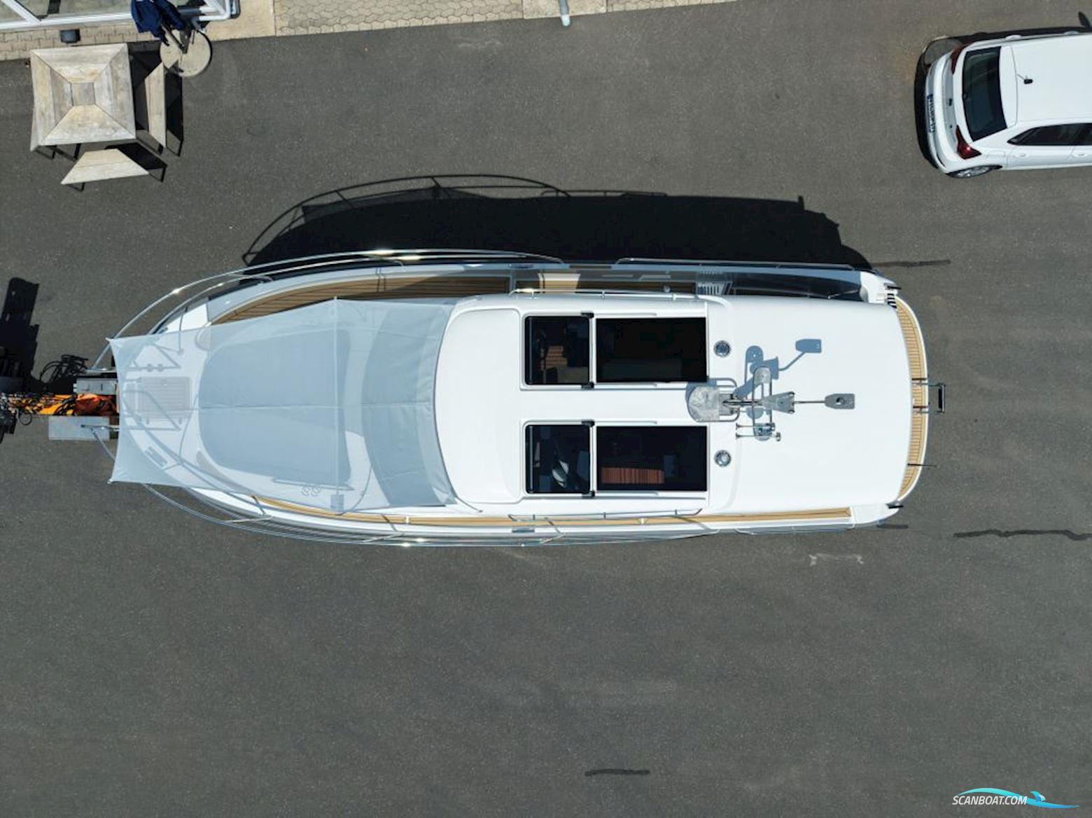 Nimbus 305 Coupe