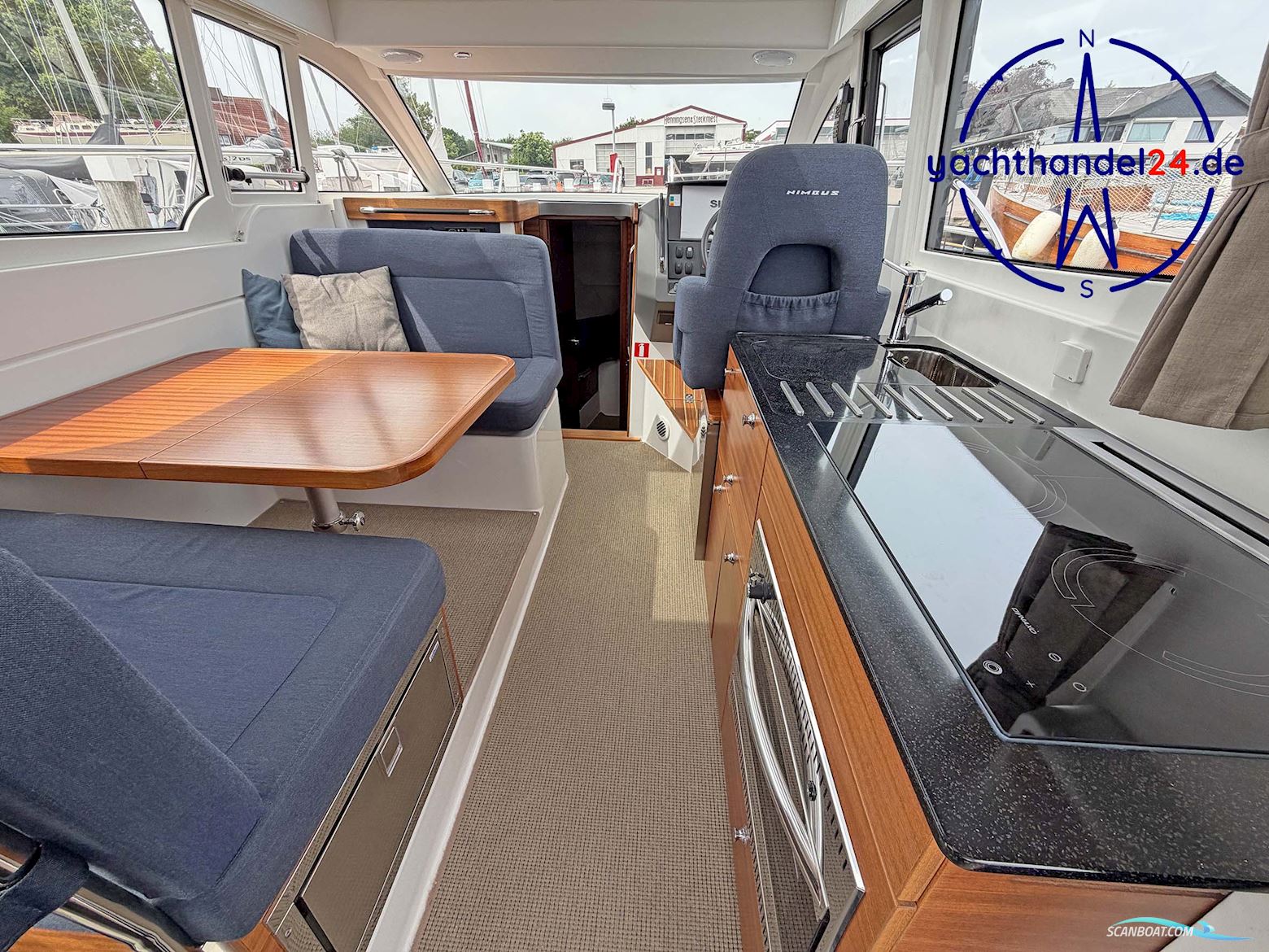 Nimbus 305 Coupé