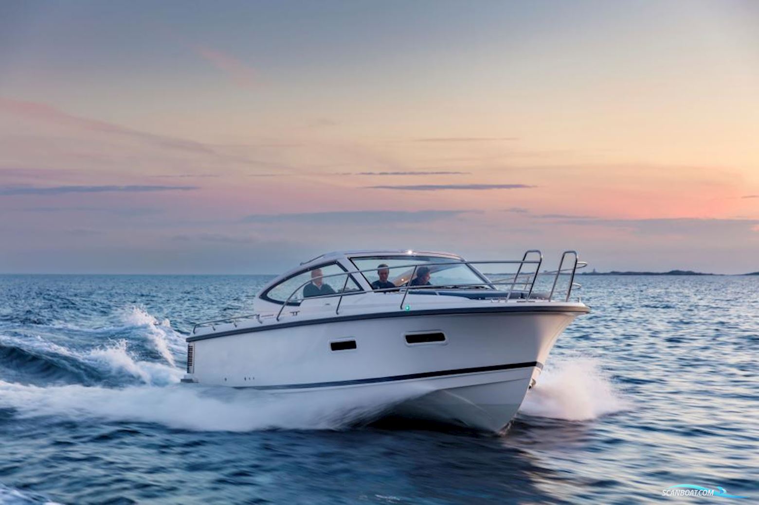 Nimbus 305 Drophead Motorboten , met Volvo Penta D4 motor, The Netherlands