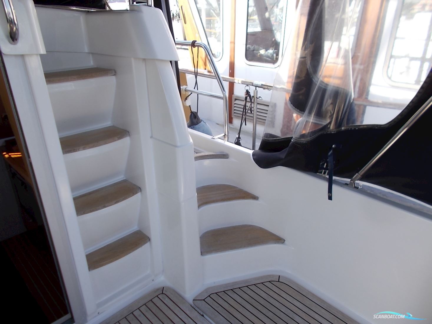 Nimbus 340 Commander