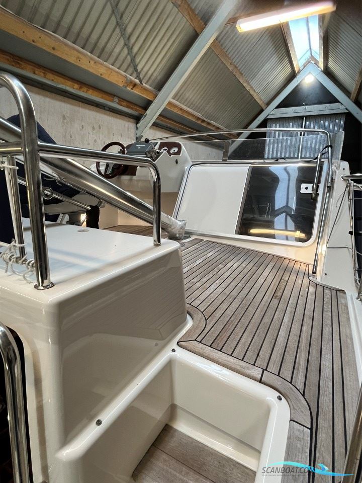 Nimbus 340 Commander