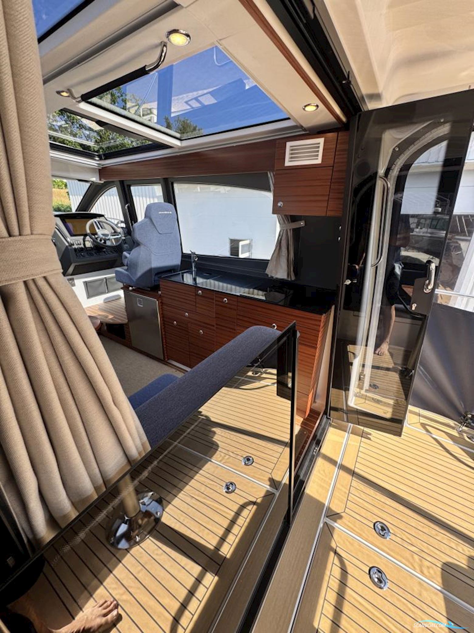 Nimbus 365 Coupe