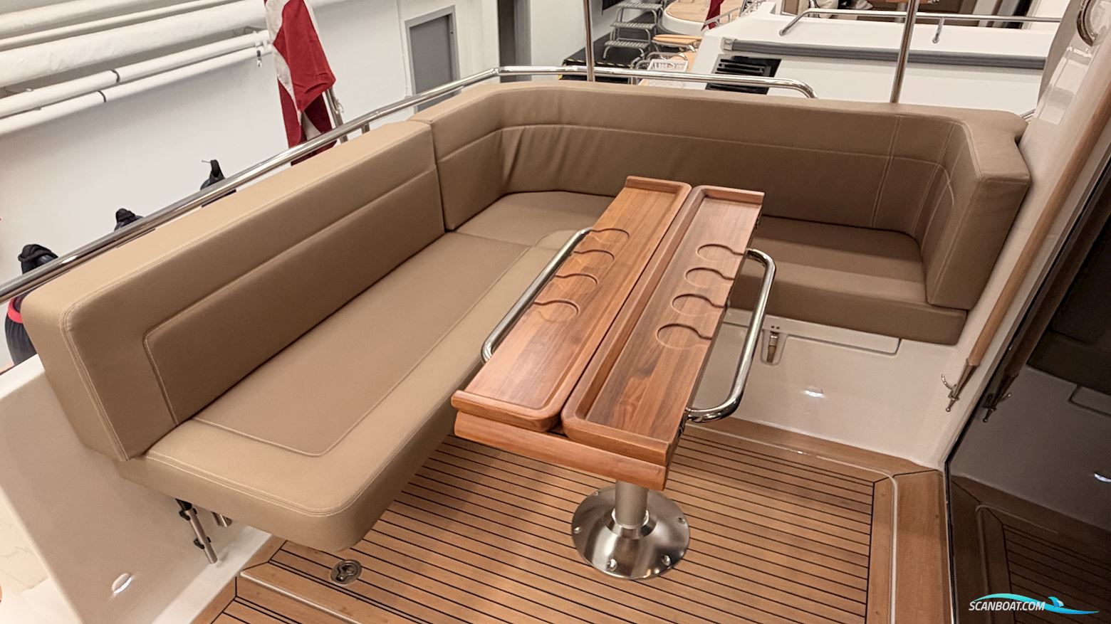 Nimbus 365 Coupe