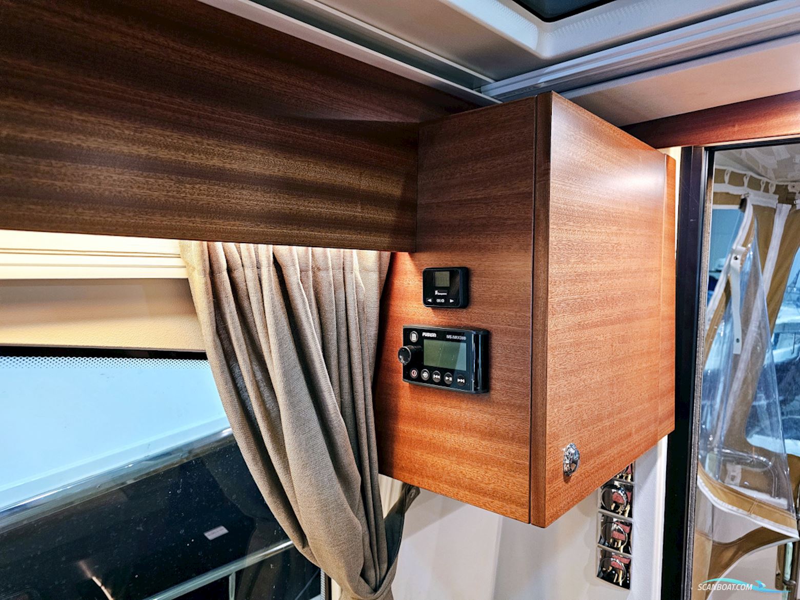 Nimbus 365 Coupe Volvo Penta D6-435 EVC II