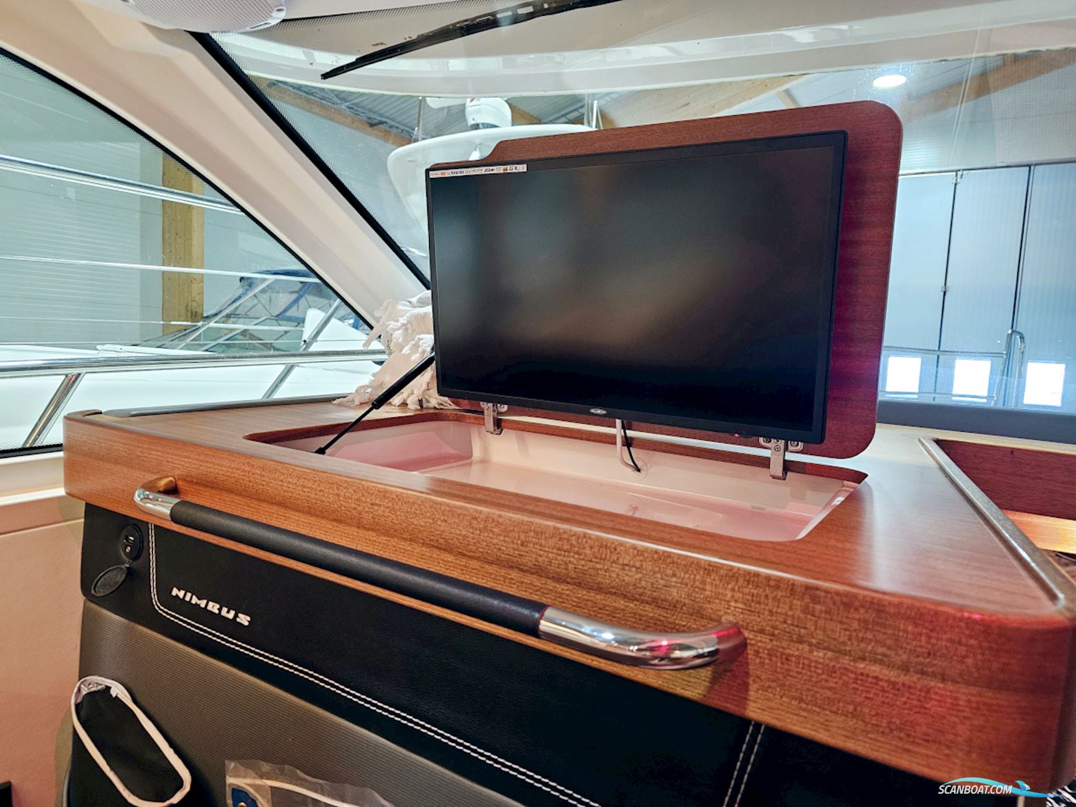 Nimbus 365 Coupe Volvo Penta D6-435 EVC II