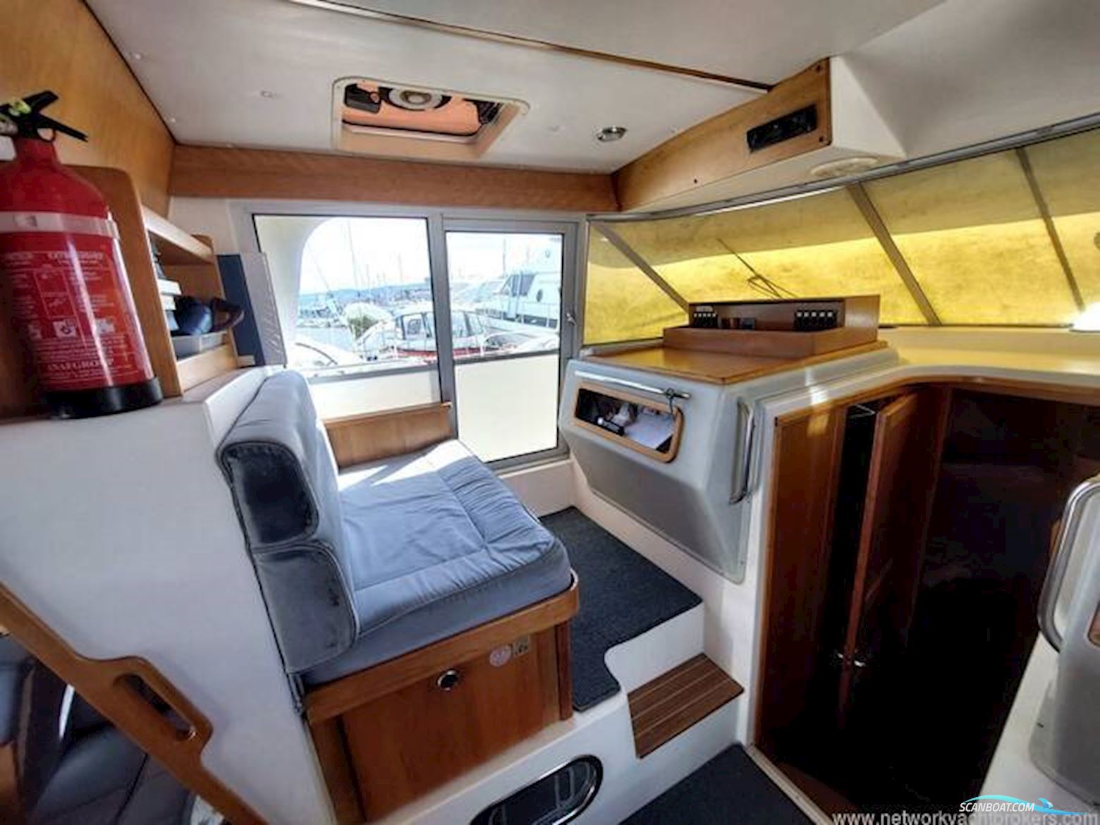NIMBUS 37 Trawler