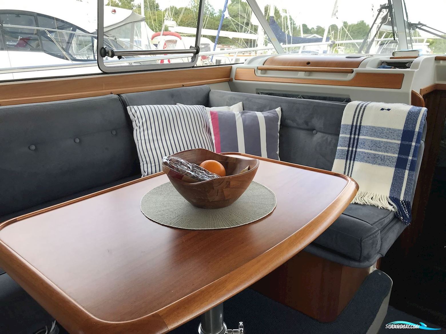 Nimbus 380 Carisma Fly