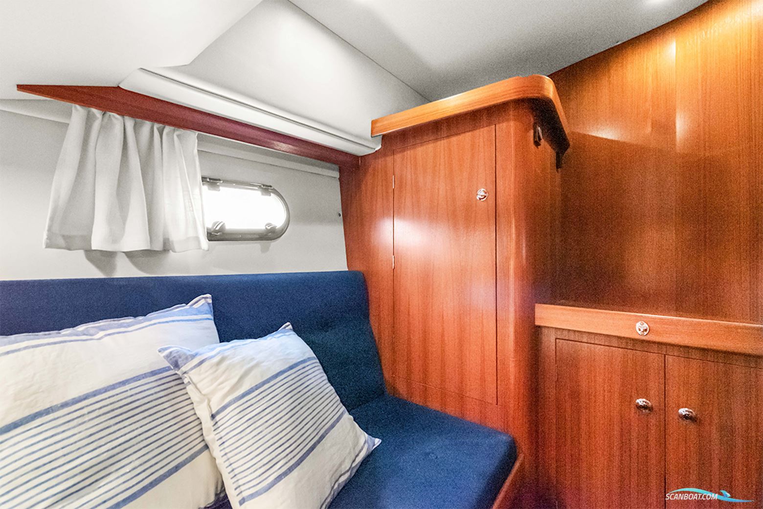 Nimbus 380 Carisma