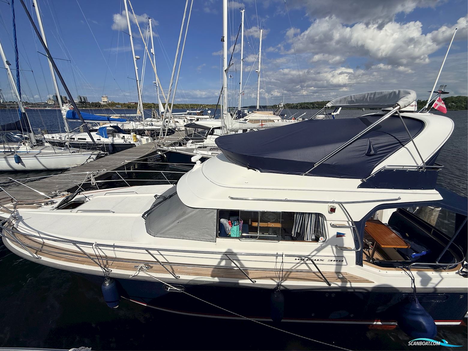 Nimbus 380 Carisma
