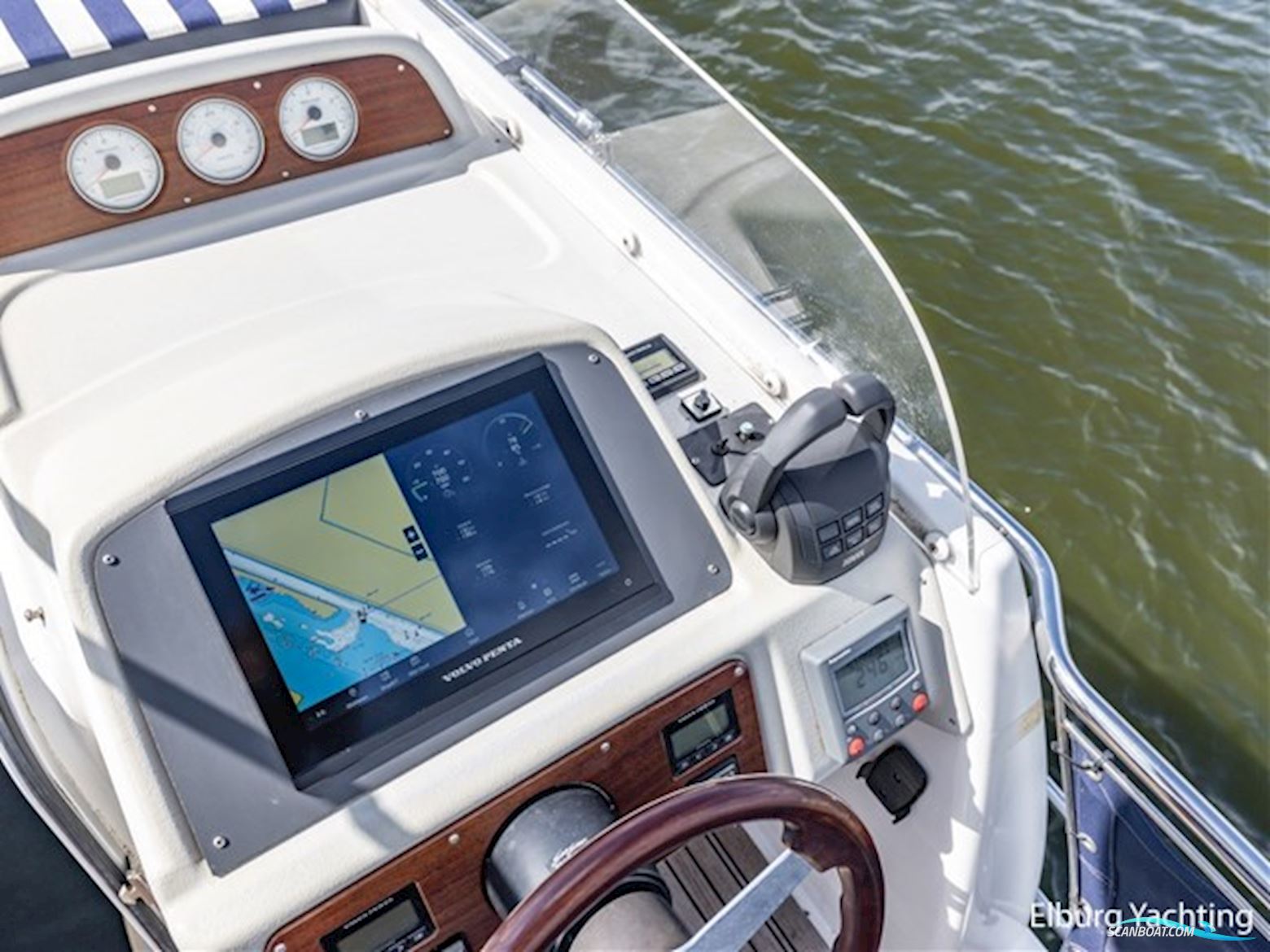 Nimbus 380 Commander 