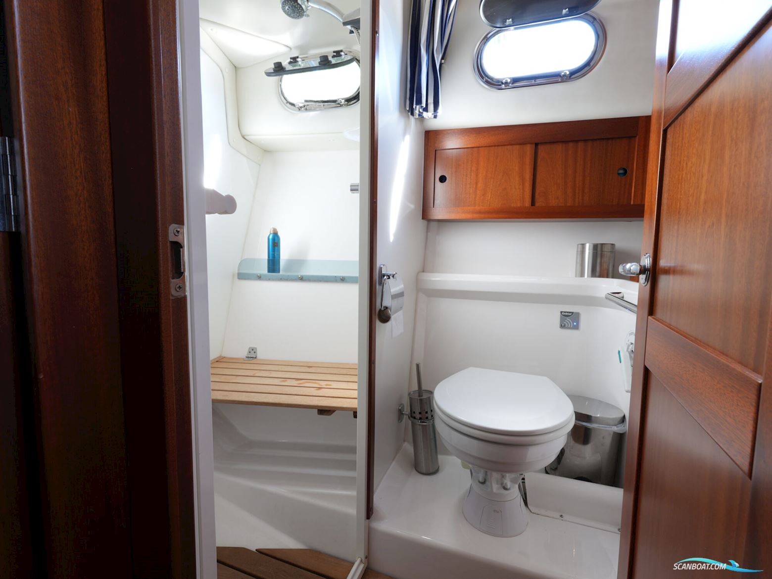 Nimbus 380 Commander