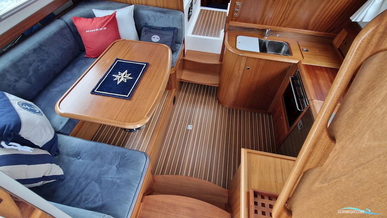 Nimbus 380 Commander