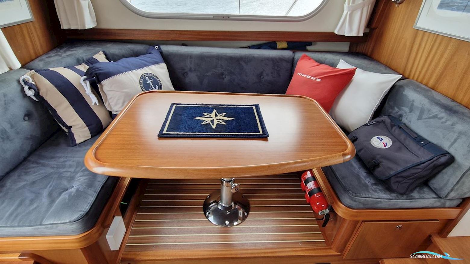 Nimbus 380 Commander