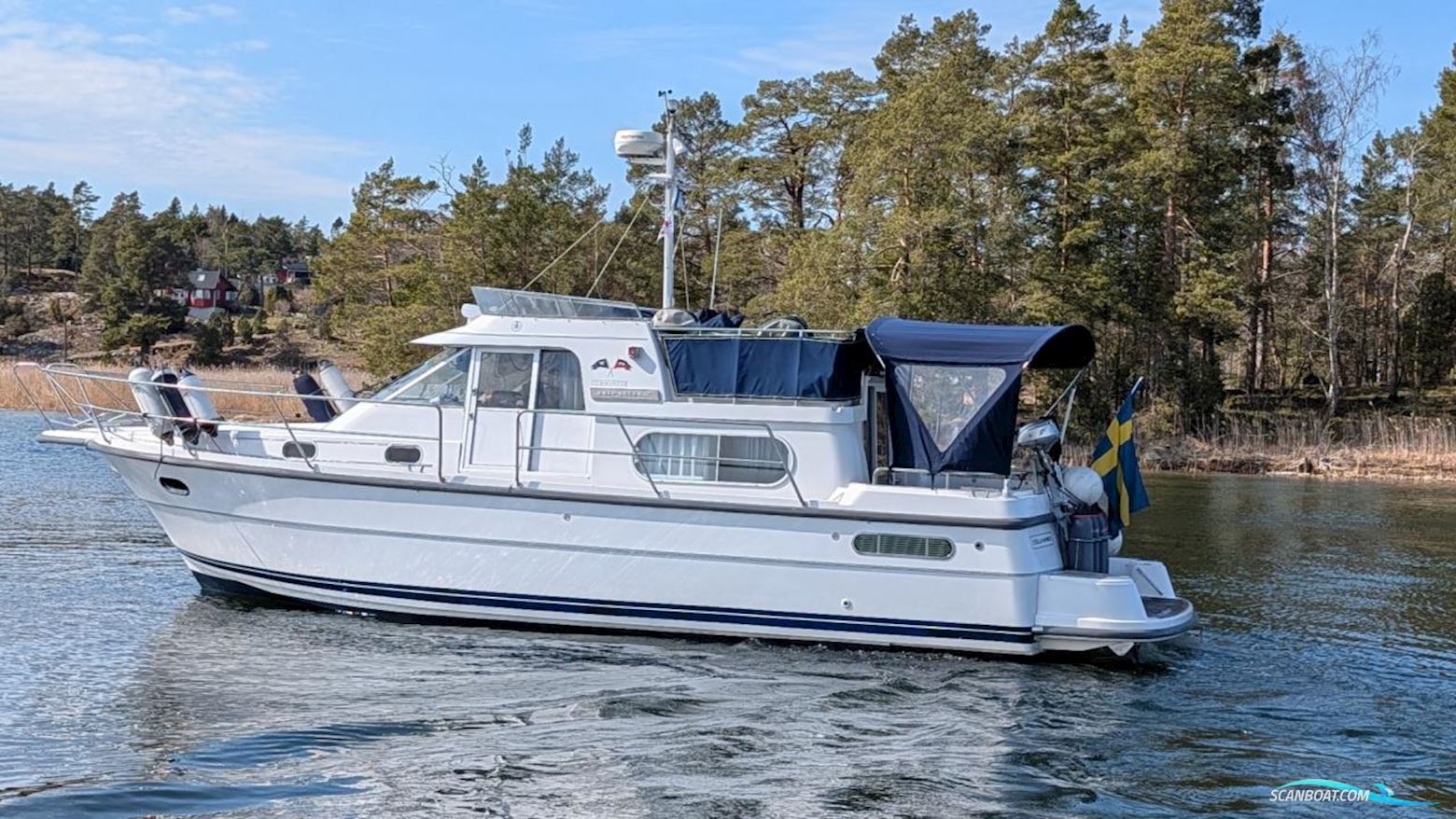 Nimbus 380 Commander