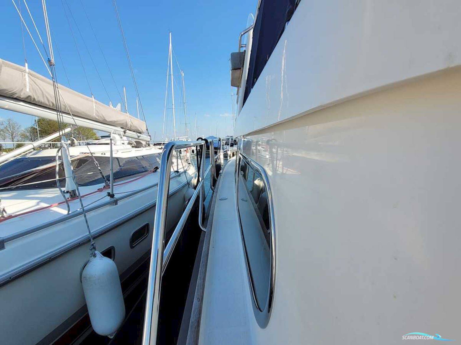 Nimbus 380 Commander