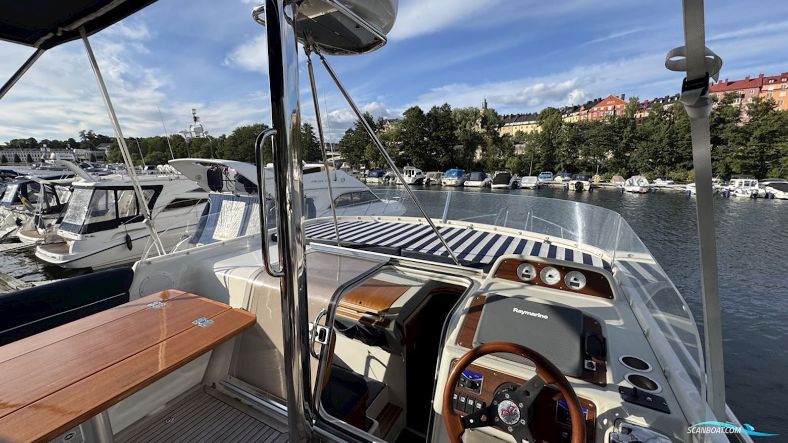Nimbus 380 Commander