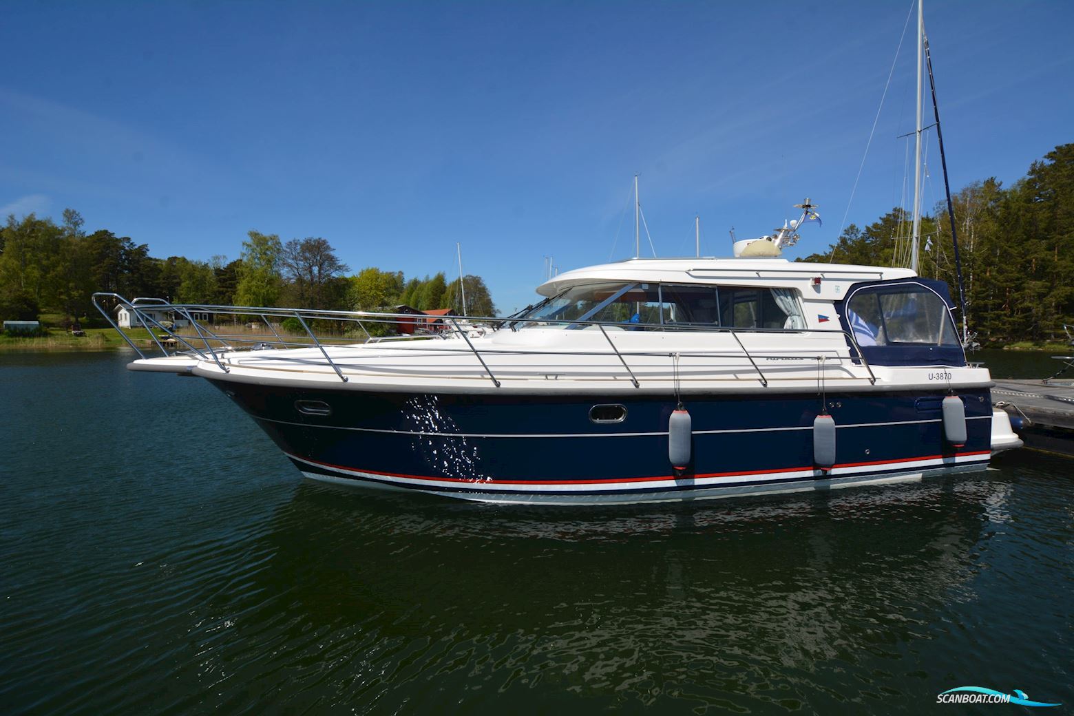 Nimbus 380 Coupe' Motorboten 2007, met Volvo Penta D4, 2 x 260 hp motor, Finland