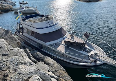 Nimbus 4000 Motorboten 1986, met Kamd 44 motor, Sweden