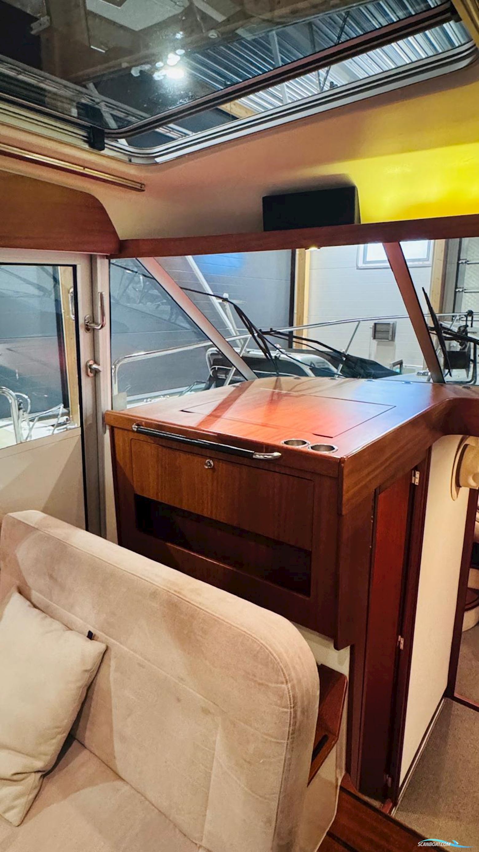 Nimbus Nova 43