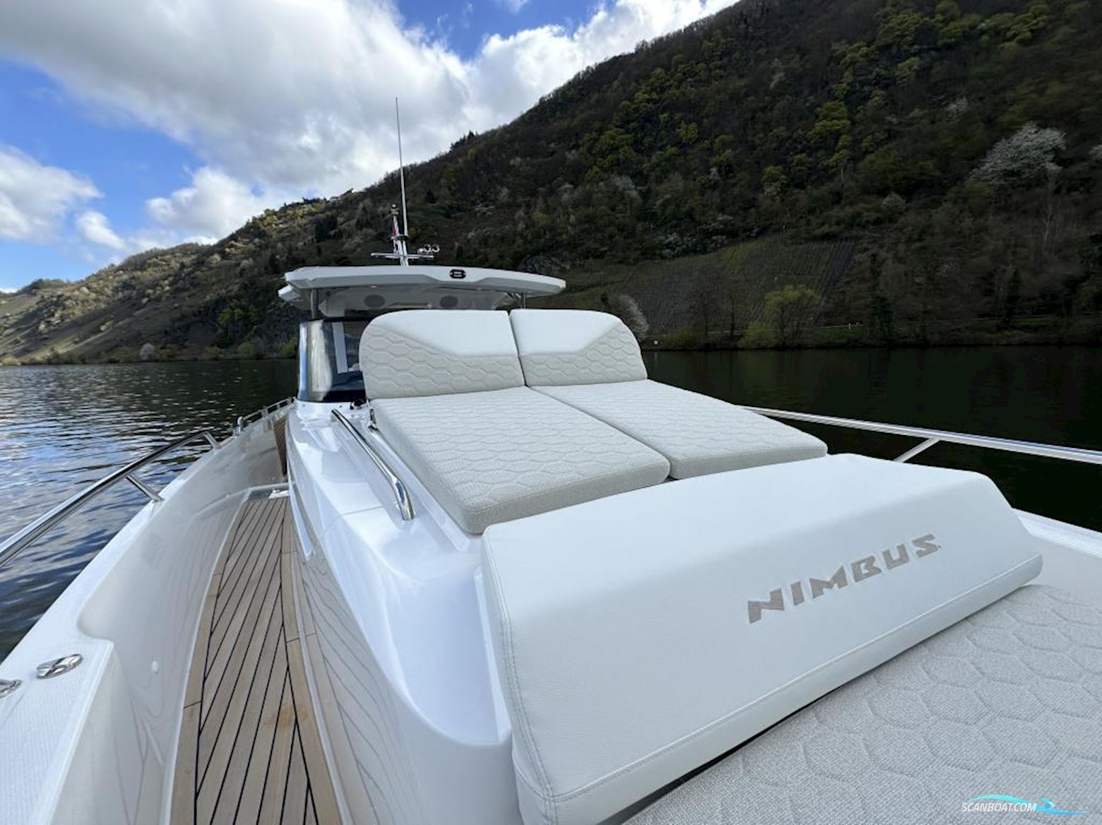 Nimbus T12