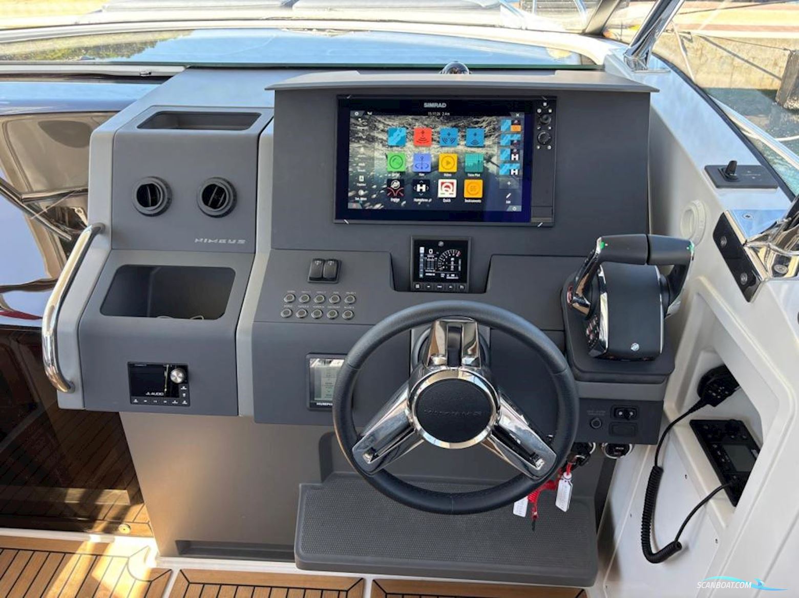 Nimbus W11