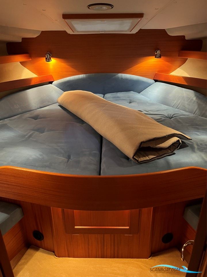 Nord West 390 Flybridge