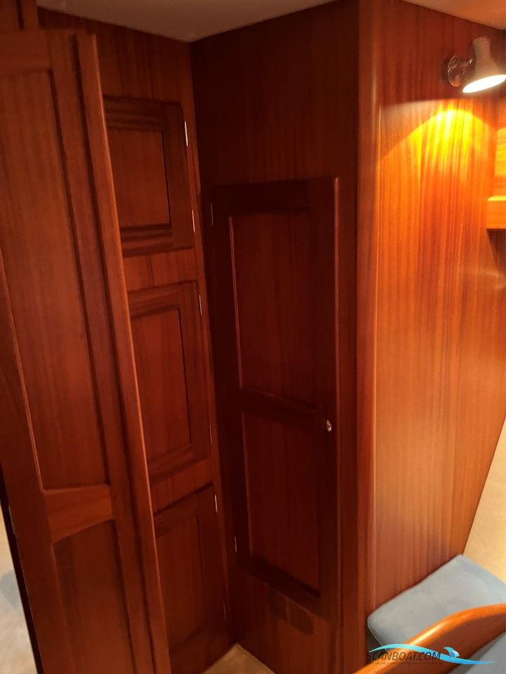 Nord West 390 Flybridge