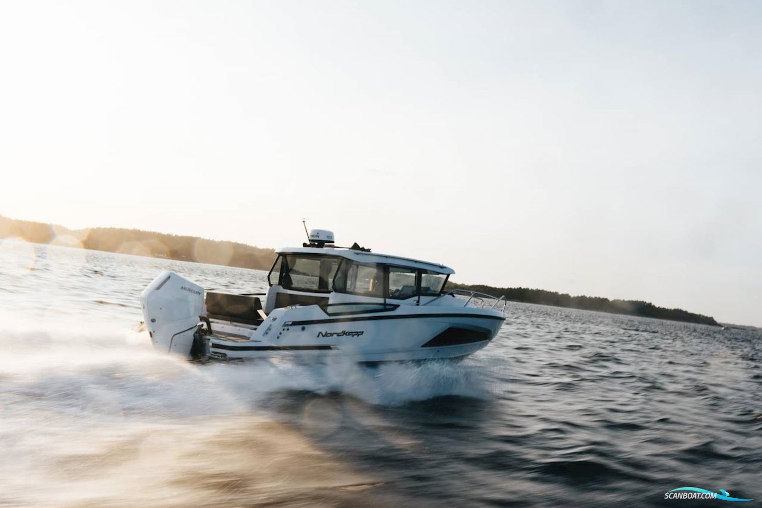 Nordkapp Coupe 830 - 300 HK Yamaha/Udstyr Motorboten 2025, met Yamaha F300 Des (Hvid Perlemor) motor, Denemarken