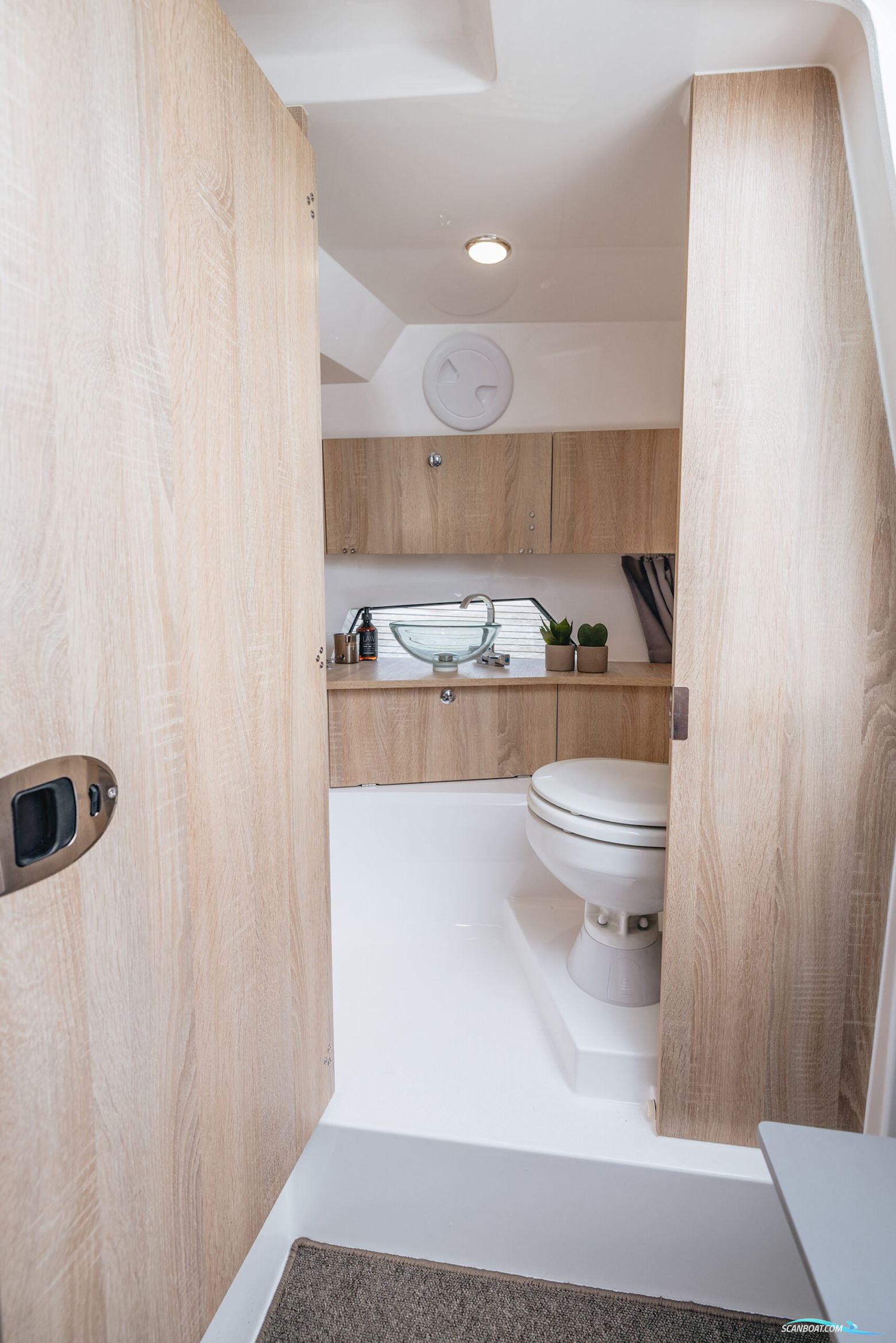 Nordkapp Noblesse 830