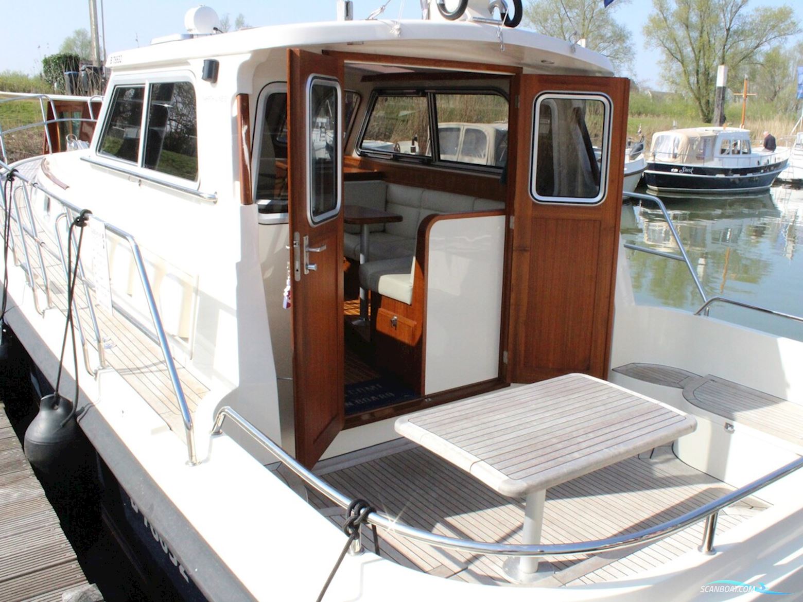 North-Line 37 Wheelhouse