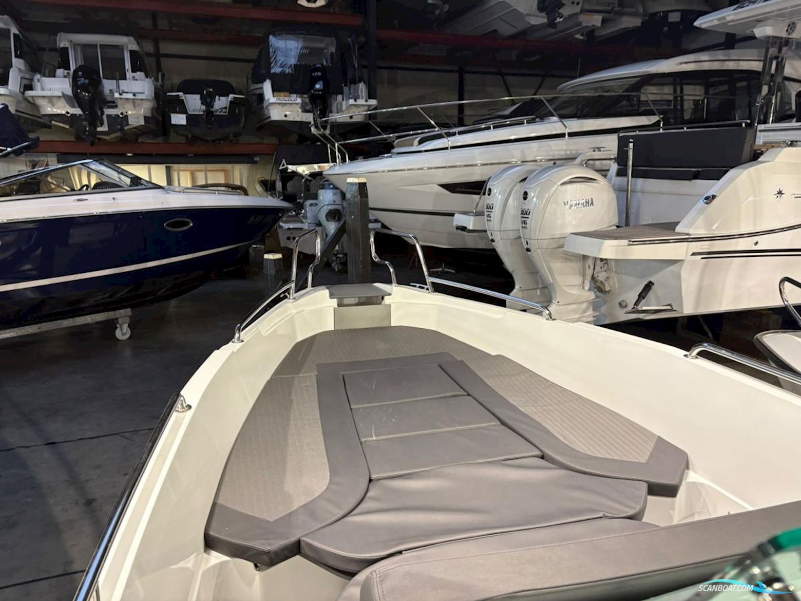 NorthMaster 645 open