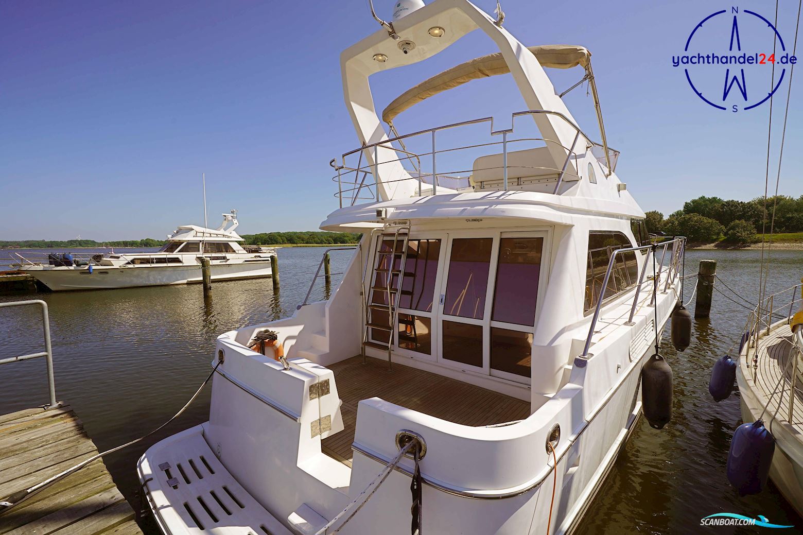 Ocean Alexander Altus 42