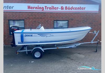 Ørnvik 410 m/Mercury 25 hk 2-takt og Variant trailer Motorboten 2000, met Mercury motor, Denemarken