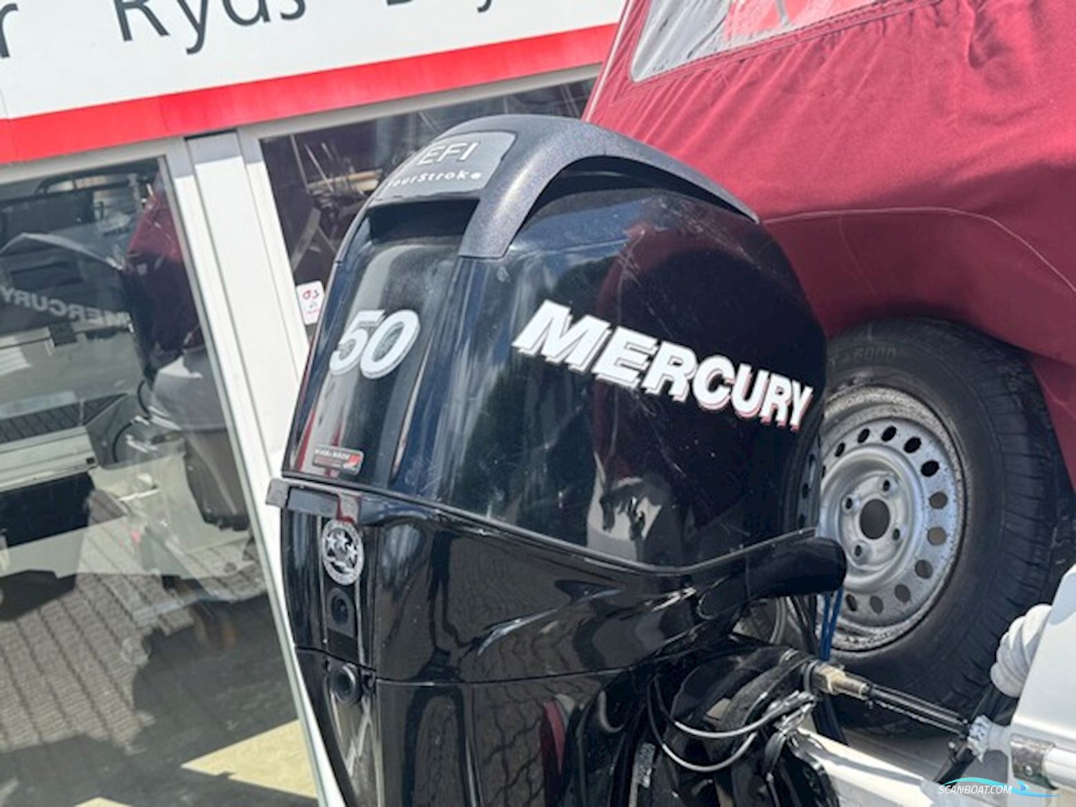 Ørnvik 470 Cruiser med 50 hk Mercury-EFI og 1000 kg Brenderup bådtrailer med el-spil