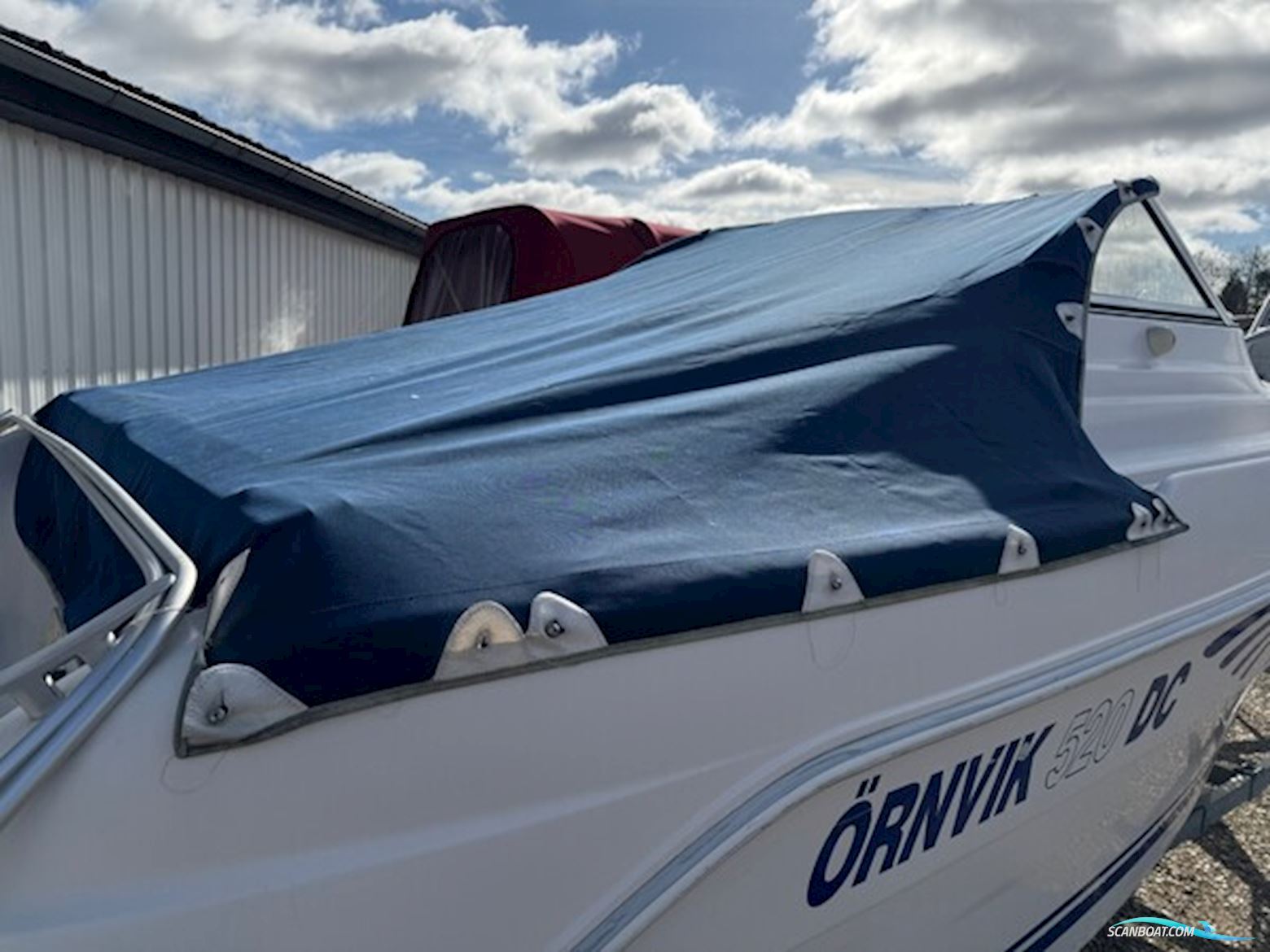 Ørnvik 520 DC med F100 Mercury-EFI CT 2,1L og 1300 kg Brenderup trailer 