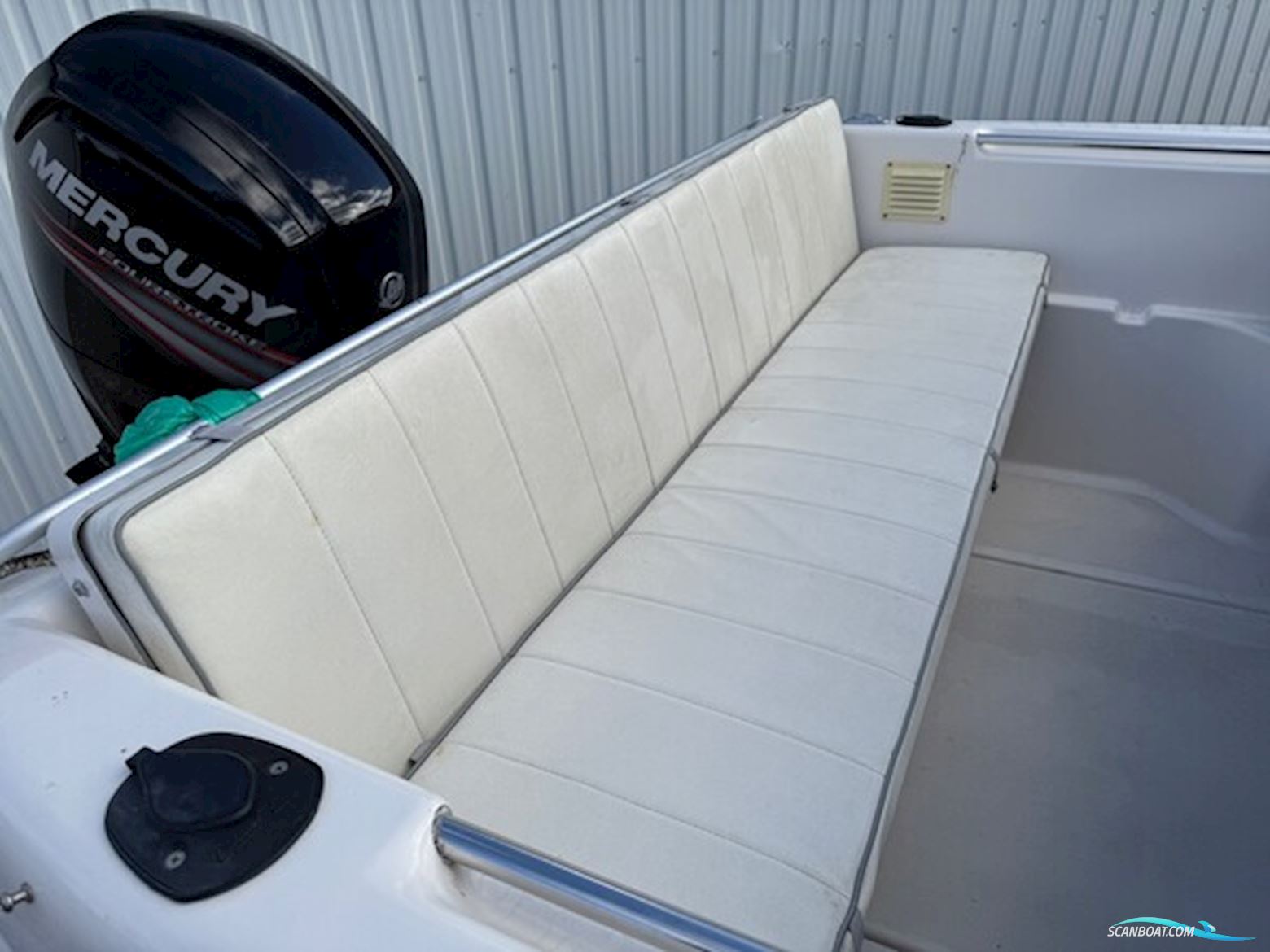 Ørnvik 520 DC med F100 Mercury-EFI CT 2,1L og 1300 kg Brenderup trailer 