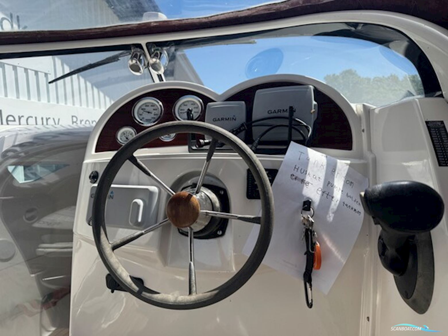 Ørnvik 540 Cruiser med 90 hk Mercury 4 takt 16V 1,6L og 1500 kg Brenderup Premium bådtrailer