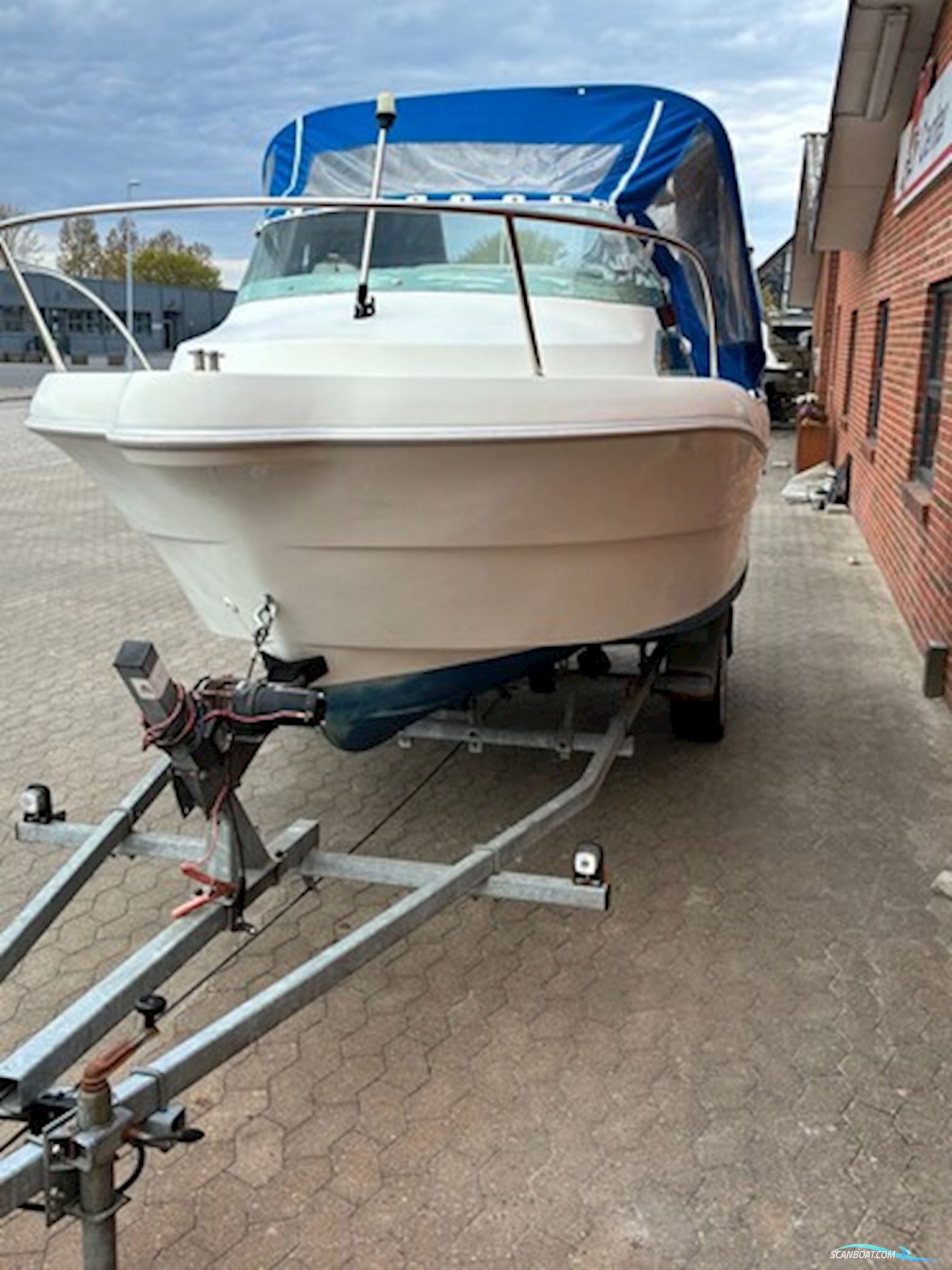 Ørnvik Fisher 435 Cabin m/Mariner F40 hk Efi 4-Takt og Brenderup Trailer - Solgt !