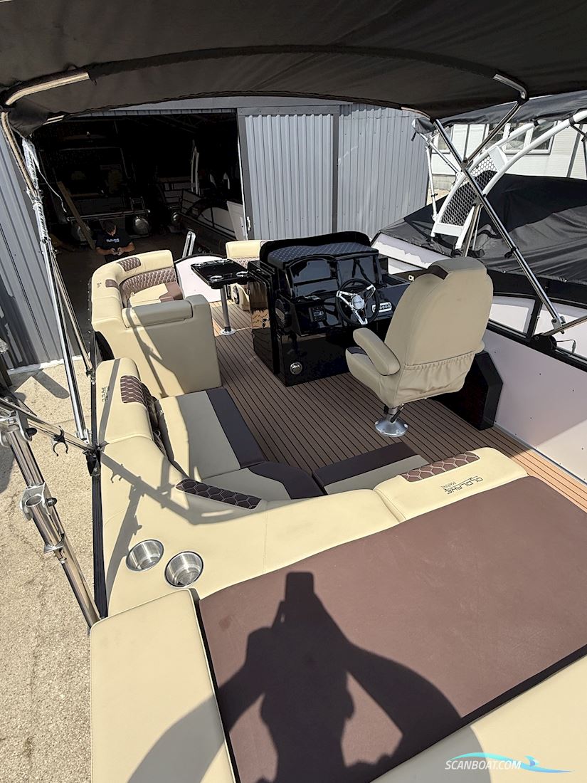 Old Lake Marine T21 Pontoon