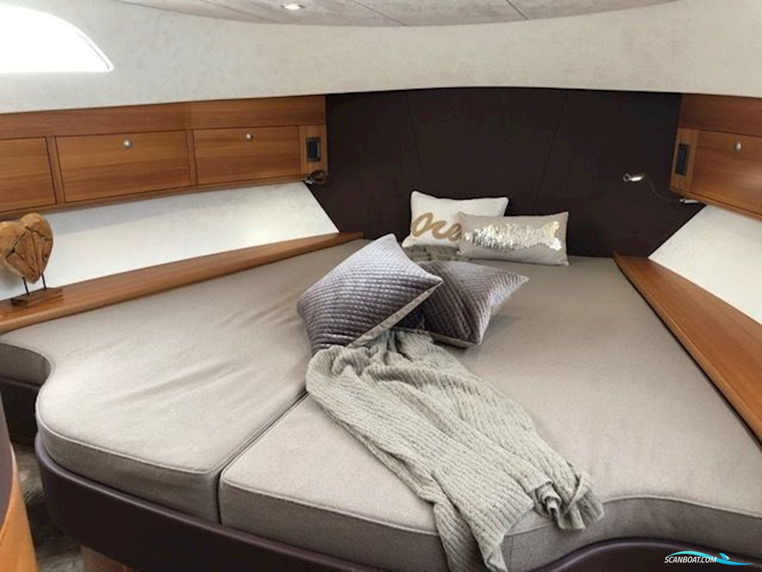 One Design One Off Classic Cruiser 46