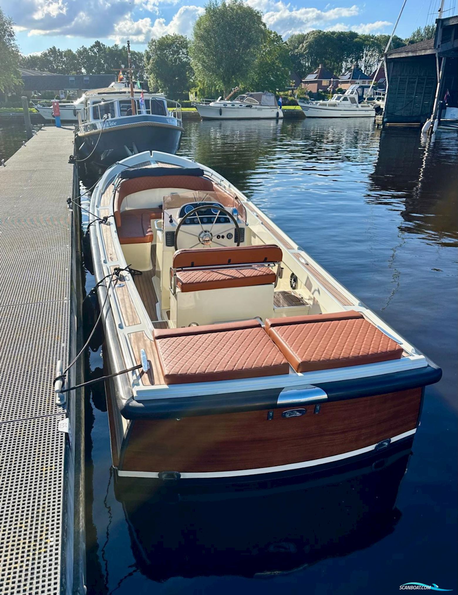 ONJ Tender 820