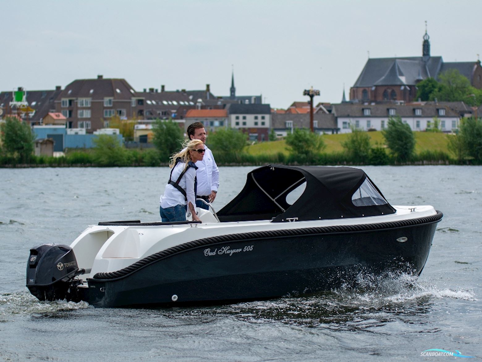 Oud Huijzer 505 Motorboten 2024, met Suzuki motor, The Netherlands