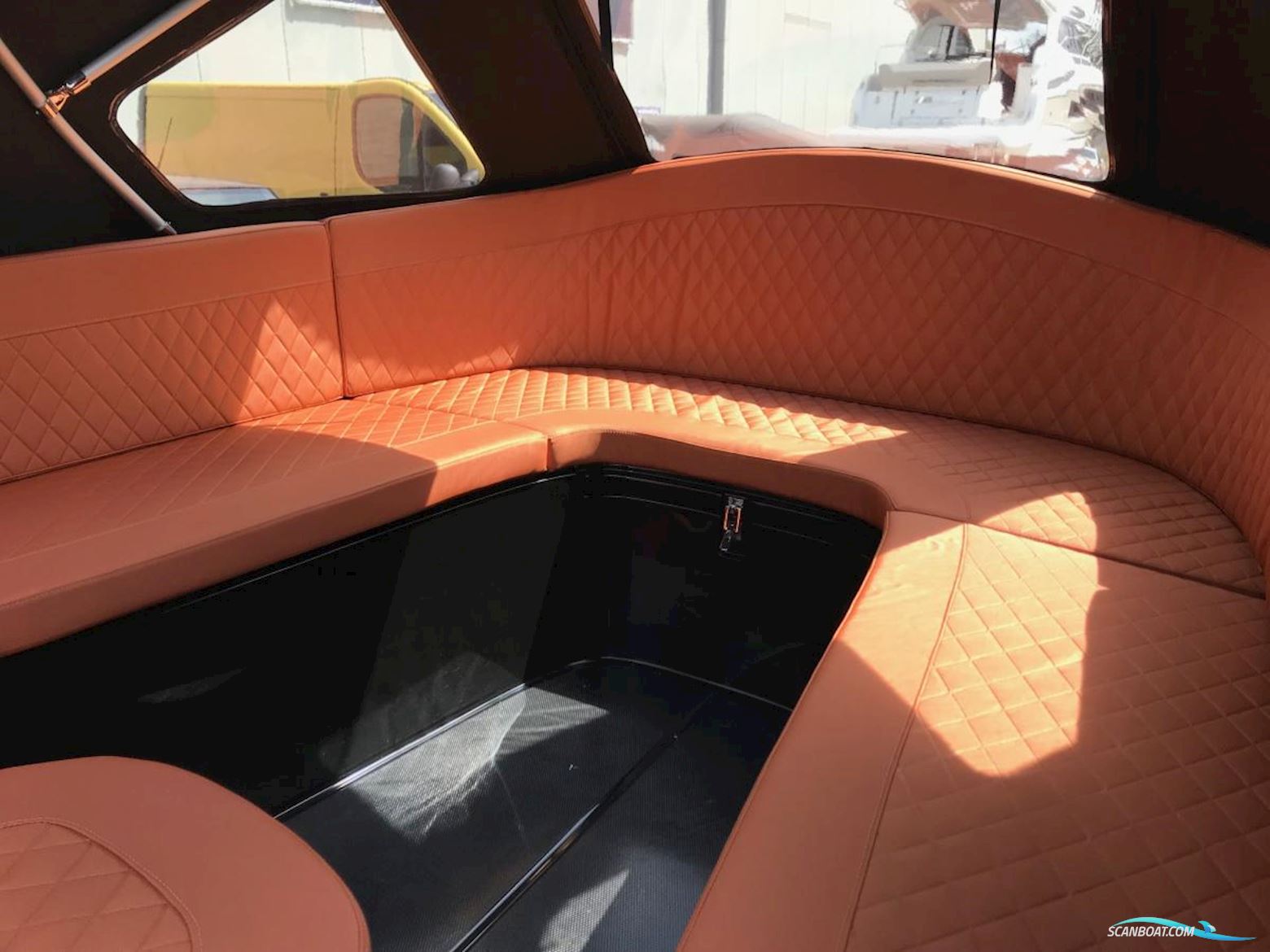 Oud Huijzer 580 Tender