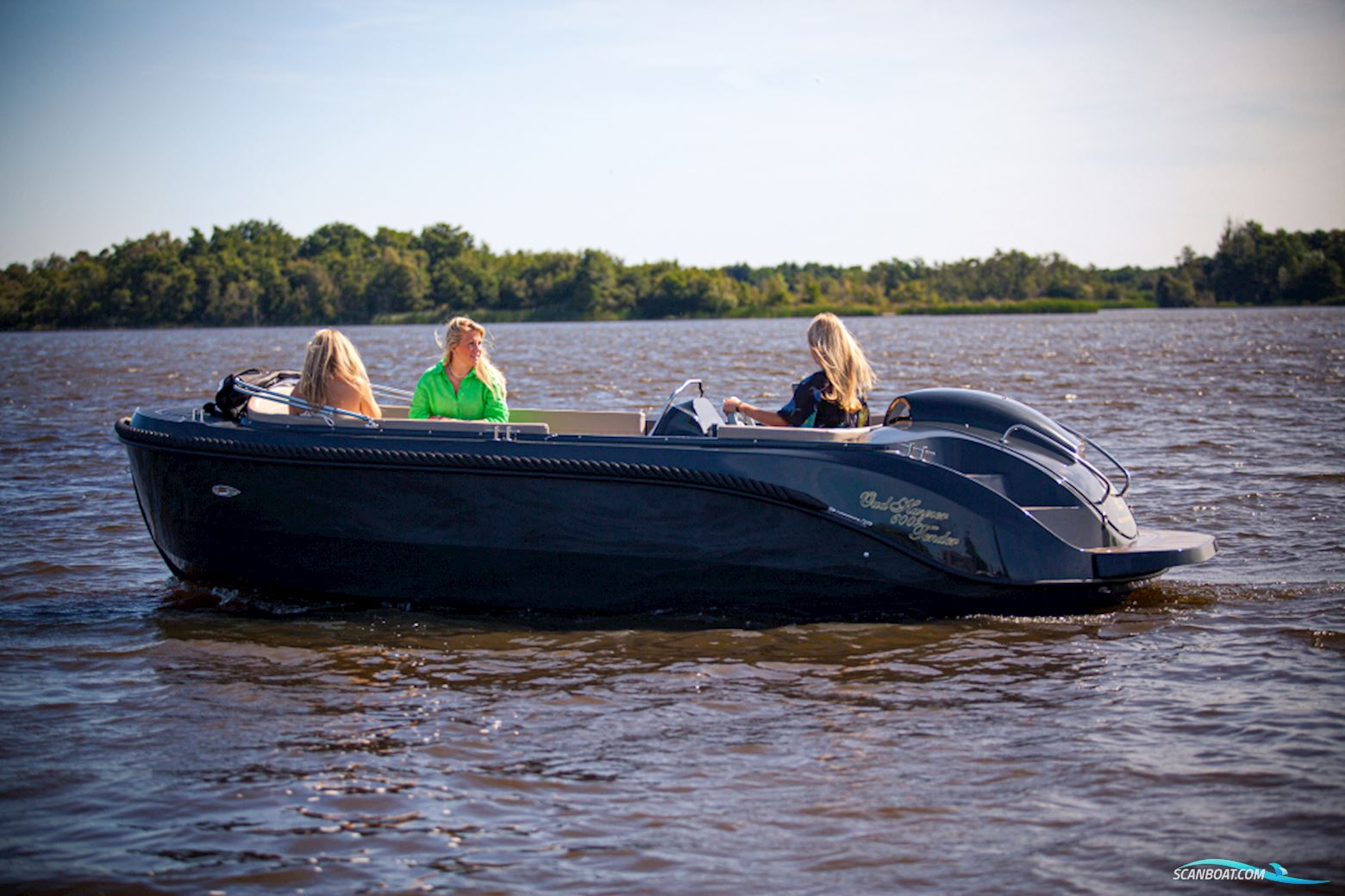 Oud Huijzer 600 Tender al 24 JAAR KWALITIEIT !!