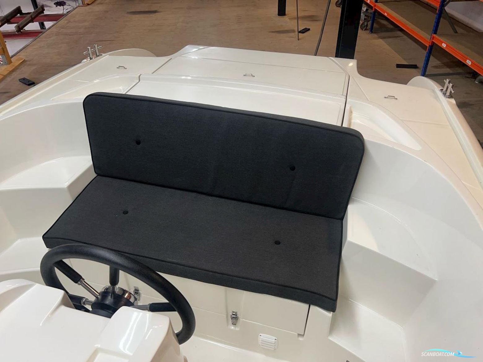 Oud Huijzer 616 Tender nieuw overjarig!