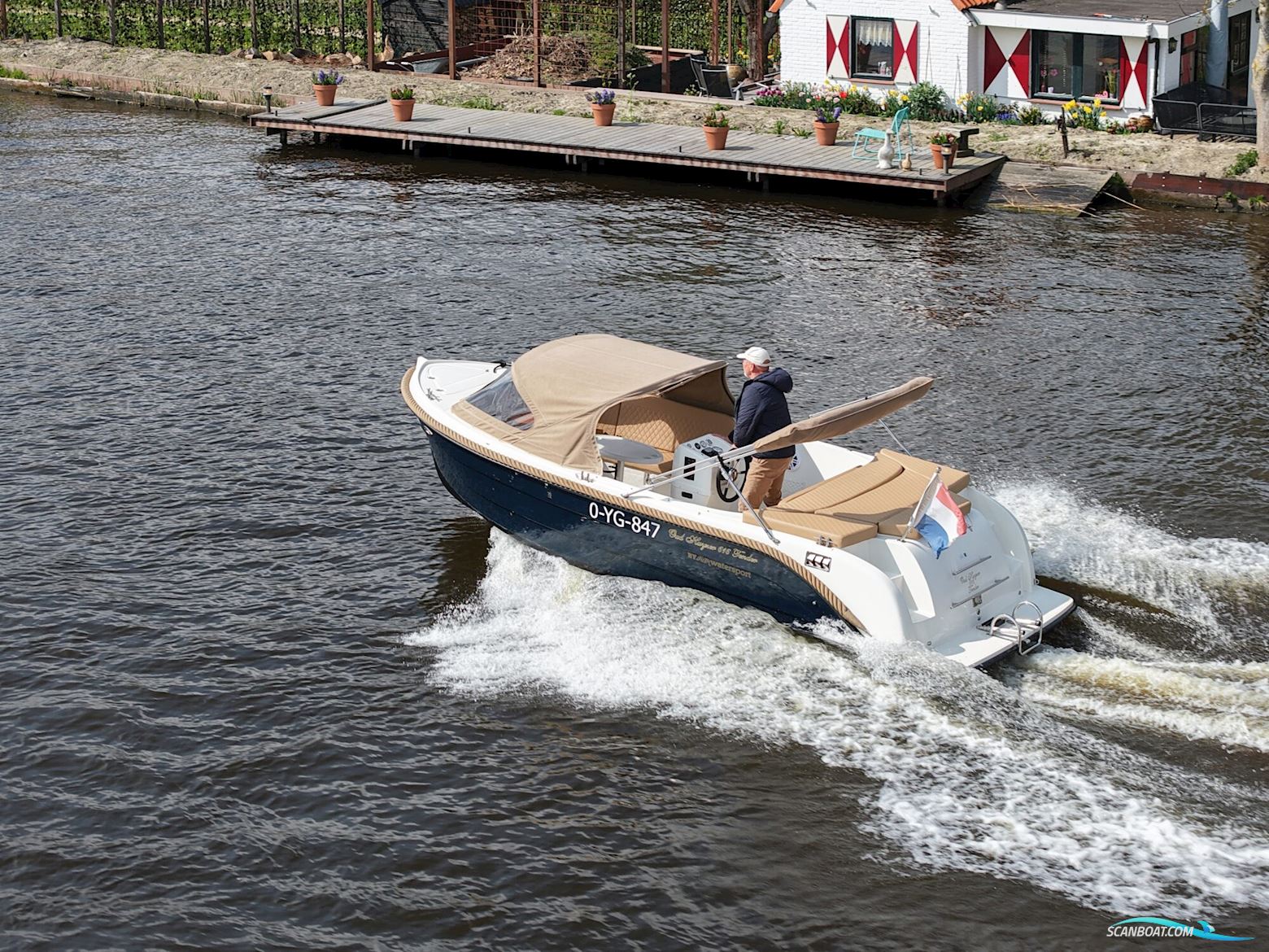 Oud Huijzer 616 Tender