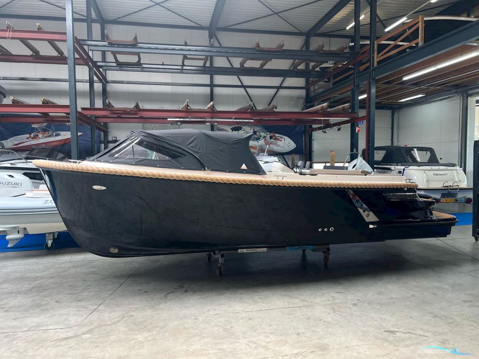 Oud Huijzer 740 Tender